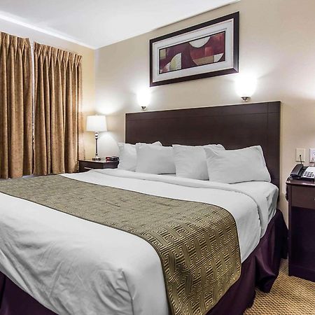 Quality Inn Moncton Exterior photo