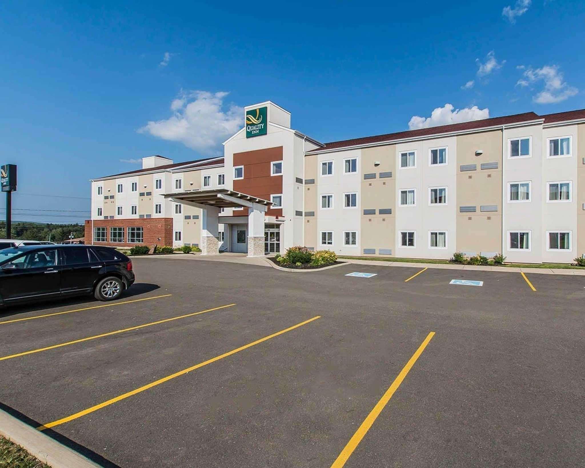 Quality Inn Moncton Exterior photo
