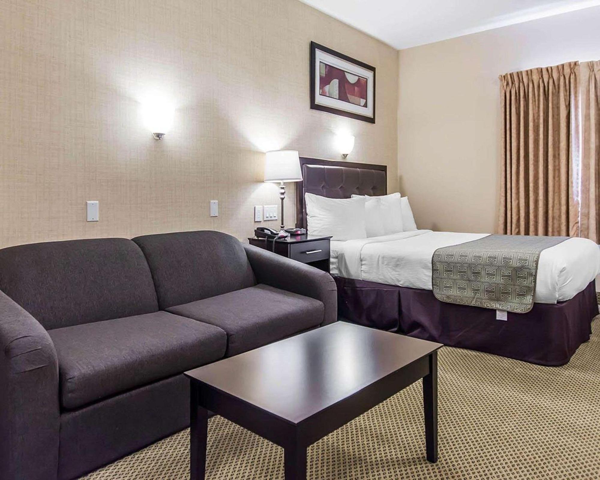 Quality Inn Moncton Exterior photo
