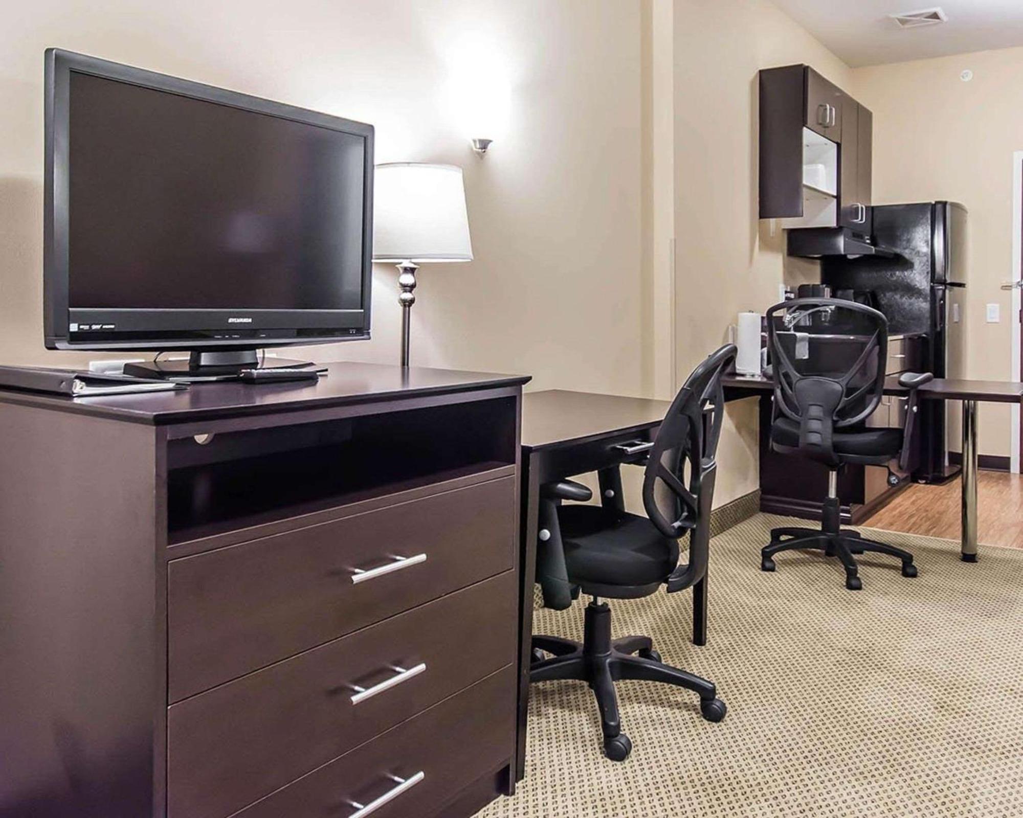Quality Inn Moncton Exterior photo