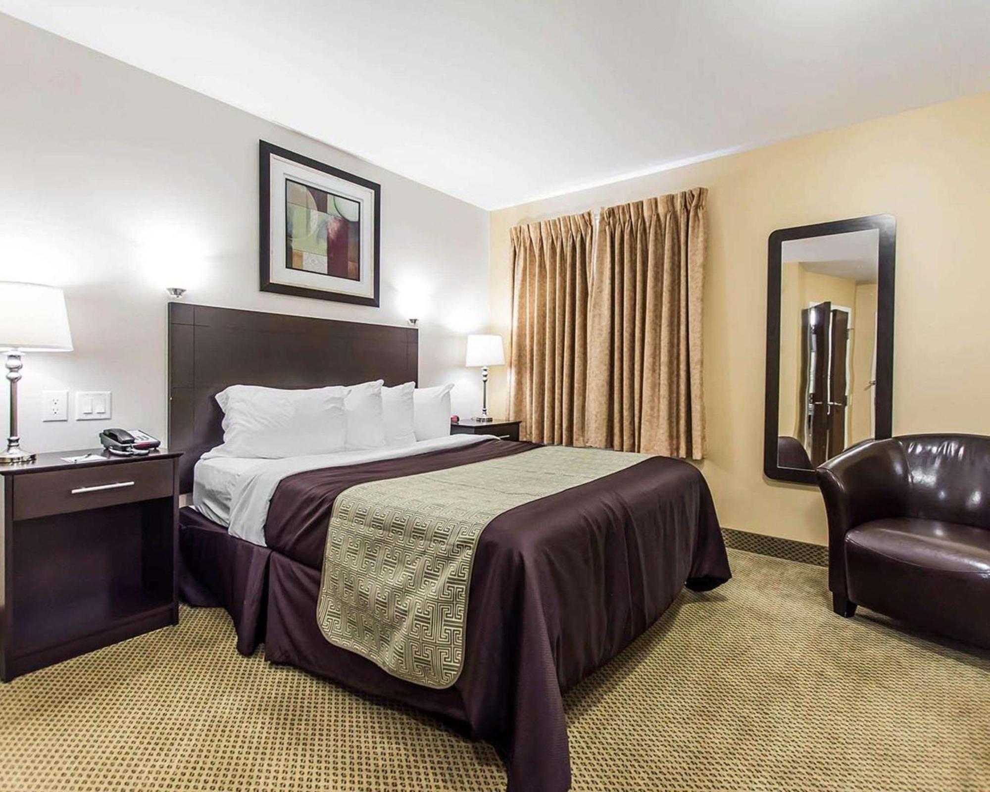 Quality Inn Moncton Exterior photo