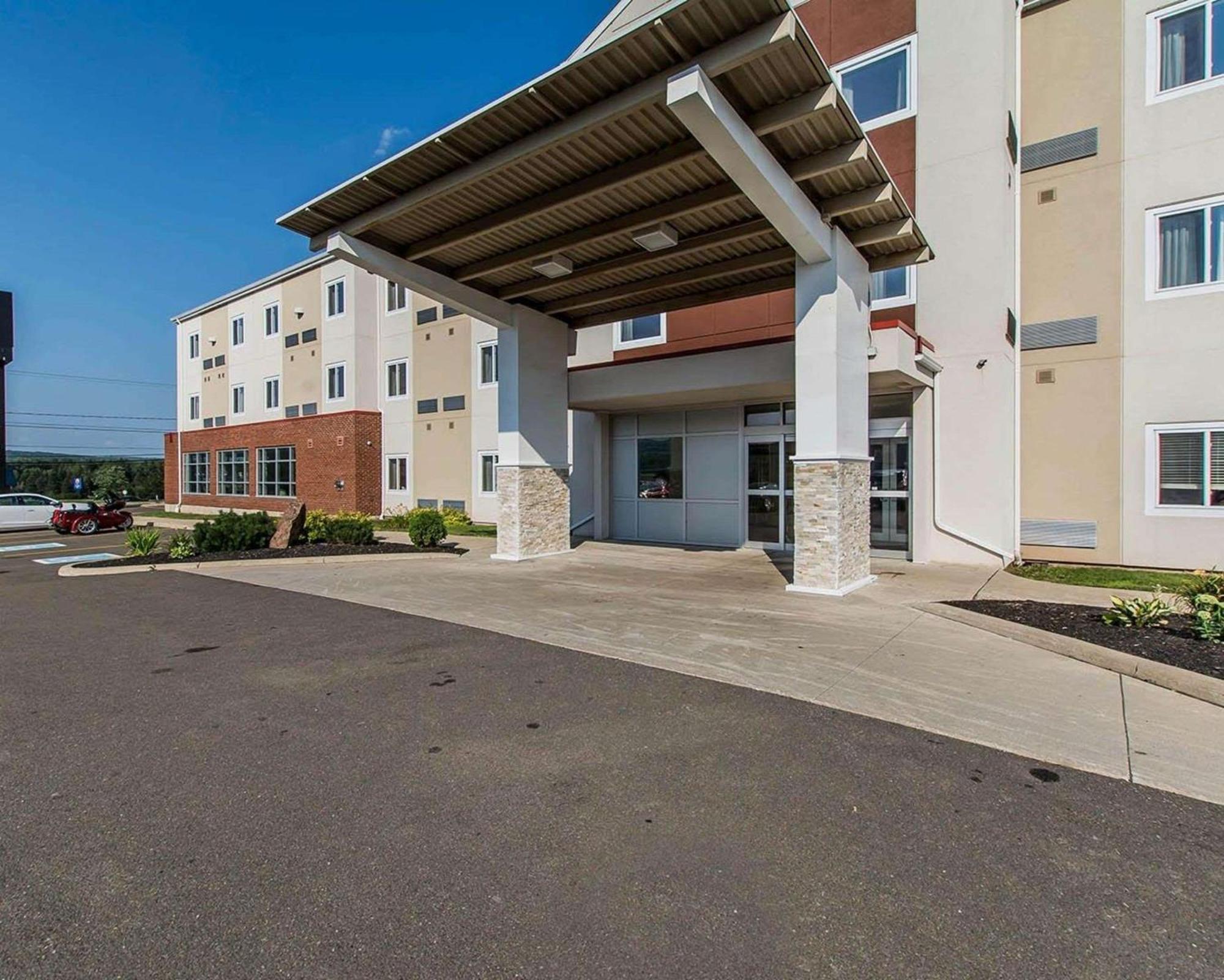 Quality Inn Moncton Exterior photo