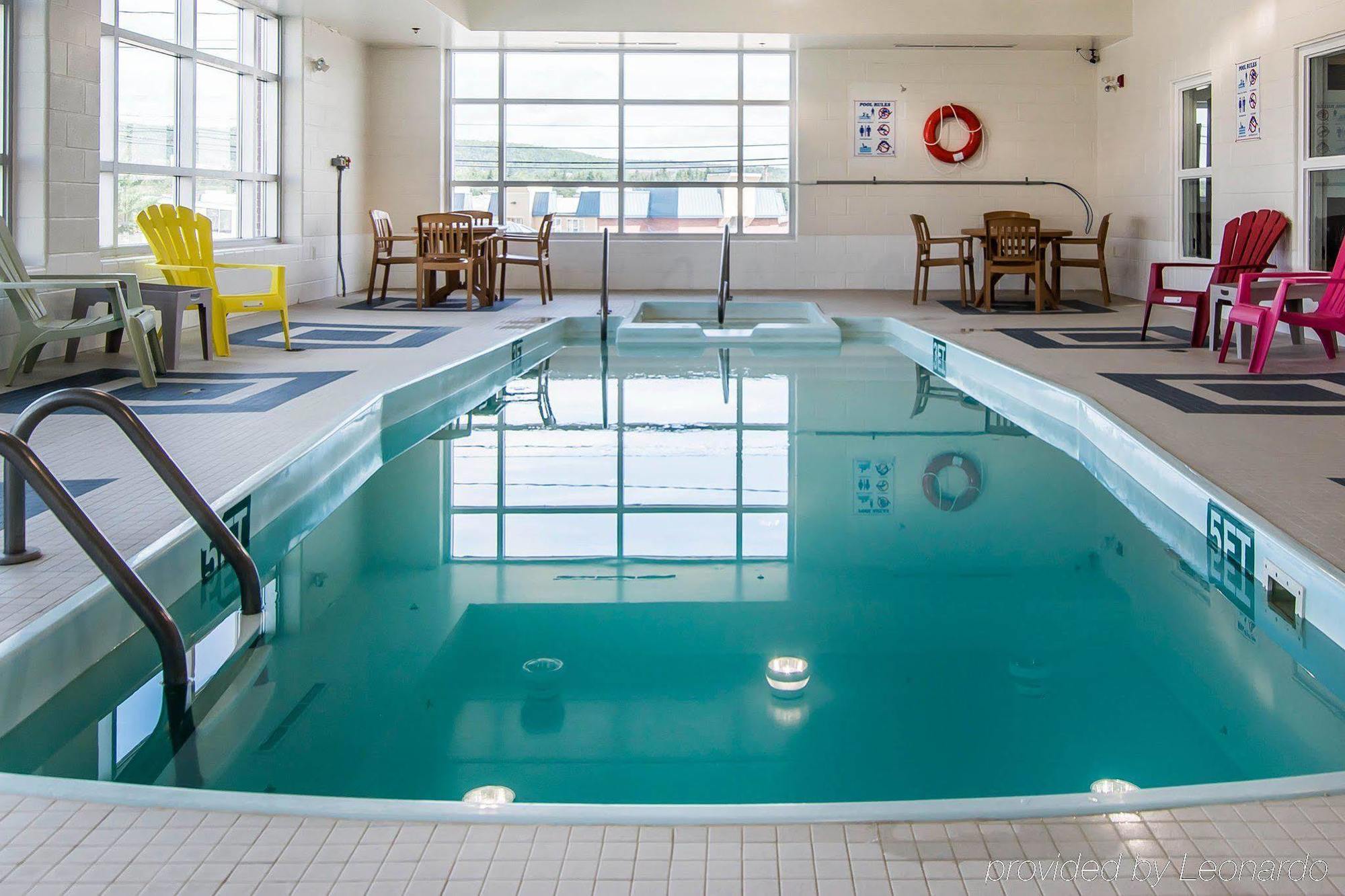 Quality Inn Moncton Exterior photo